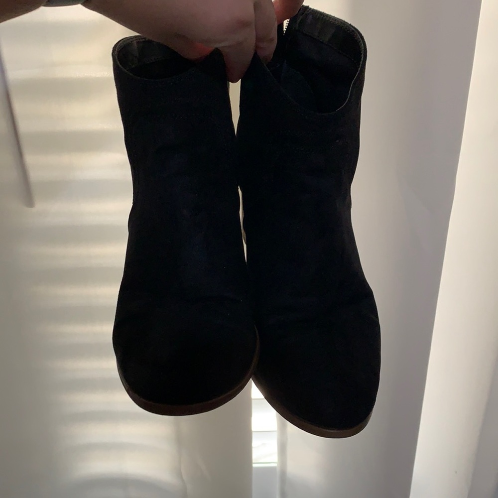 Black booties- distressed size 9